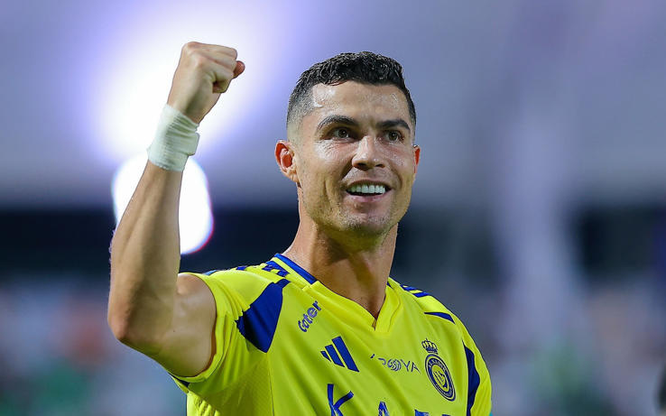 Ronaldo ghi bàn, Al Nassr thắng Al Ettifaq 3-0